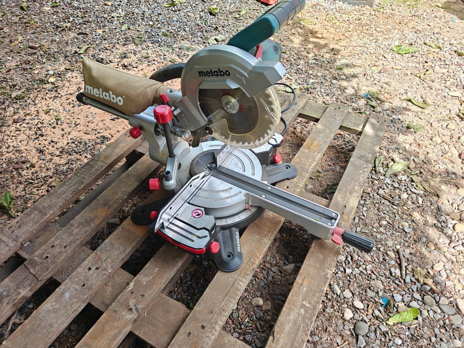 Metabo KGS216M, Ophalen