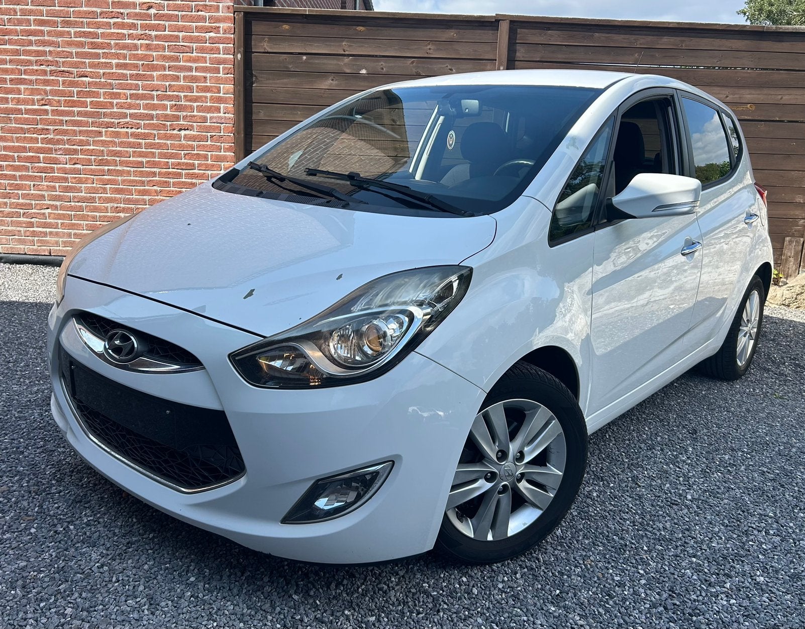 HYUNDAI IX20 1.4CRDI, Euro 5, Zwart, 4 cilinders, Parkeersensor