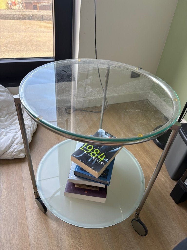 bijzettafeltje glas / metaal (op wieltjes), Minder dan 55 cm, Rond, Modern, Ophalen