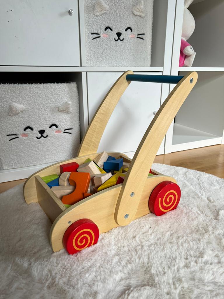 Loopwagen hout met blokken zgan, Kinderen en Baby's, Speelgoed | Houten speelgoed, Zo goed als nieuw, Duw- of Trekspeelgoed, Ophalen