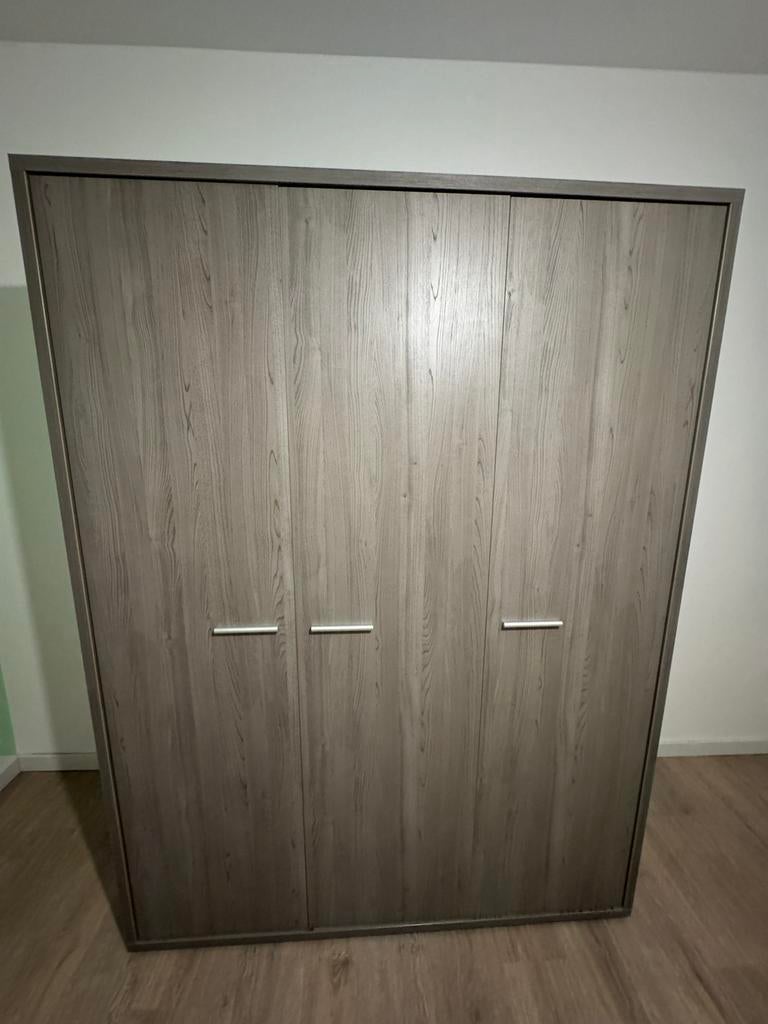 Kast gebruikt in kinderkamer, Luca van dreambaby, Ophalen, Zo goed als nieuw