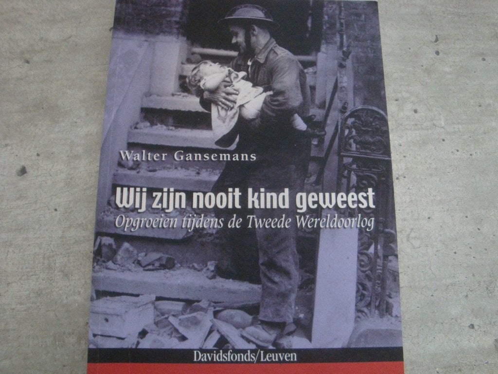 WE ZIJN NOOIT KIND GEWEEST ..., Boeken, Ophalen of Verzenden, Tweede Wereldoorlog, Gelezen