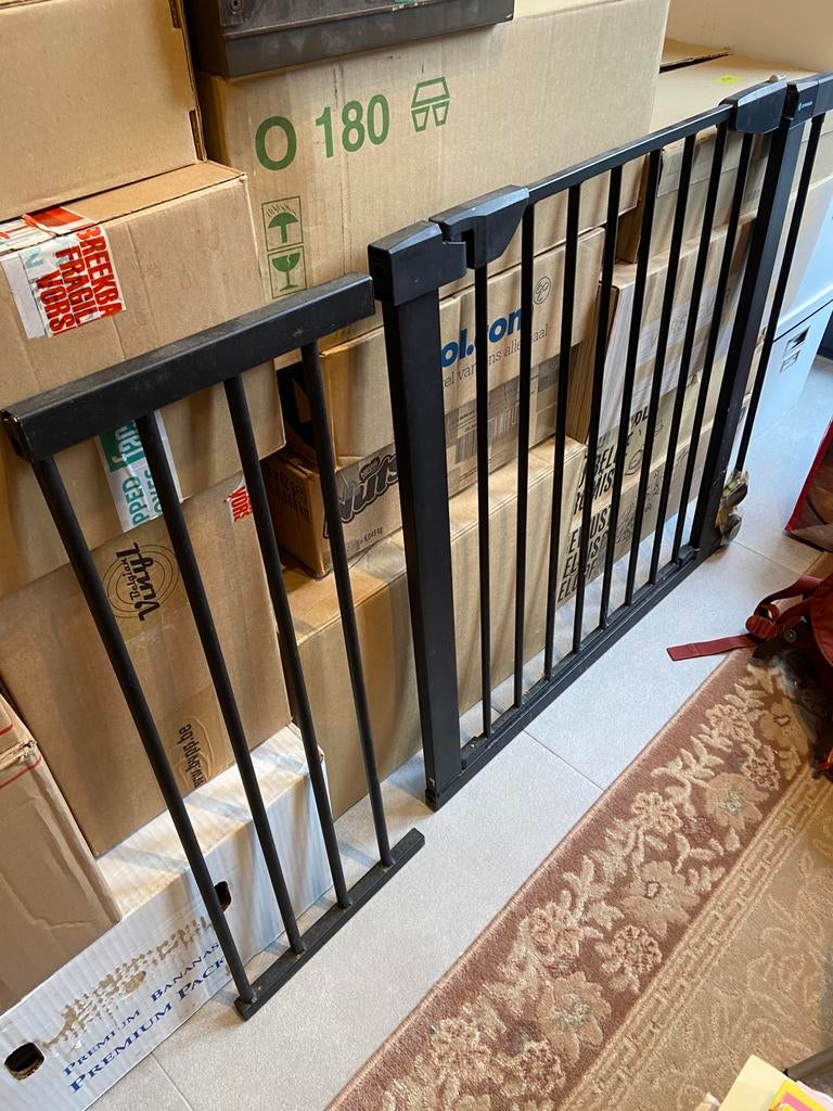 Springos traphekje 111-117 cm zwart, Kinderen en Baby's, Traphekjes, Ophalen, Zo goed als nieuw