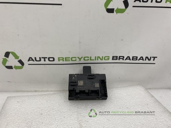 Module verrouillage central des portes d'un Volkswagen Golf, Autos : Pièces & Accessoires, -, 3 mois de garantie, Utilisé, -