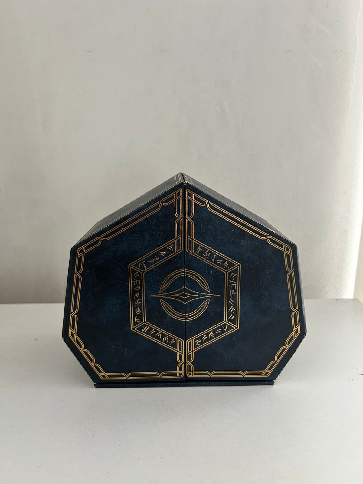 Tomorrowland treasure box, Ophalen