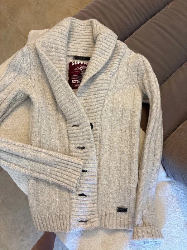 Gilet cardigan Superdry taille XS /34, Vêtements | Femmes, Enlèvement ou Envoi, Superdry, Beige, Comme neuf