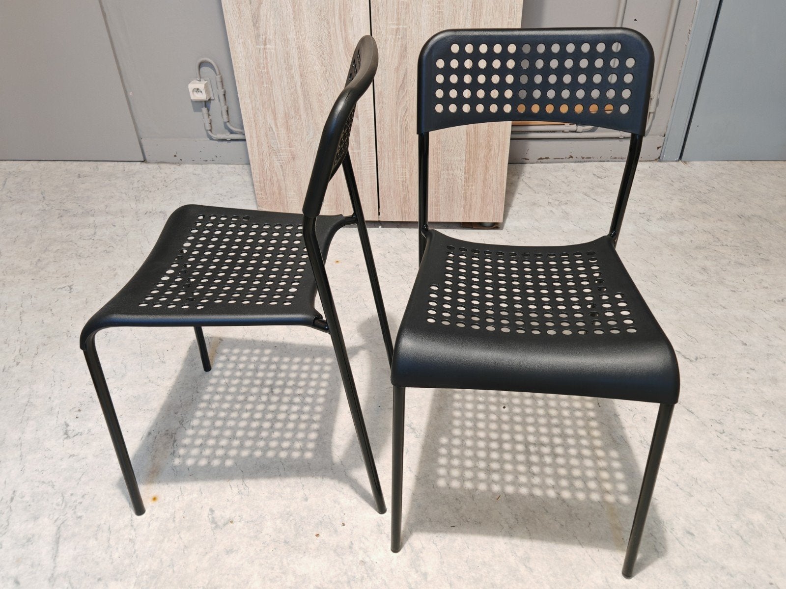 2 (keuken)stoelen, Maison & Meubles, Chaises, Comme neuf, Deux, Synthétique, Métal, Noir, Enlèvement