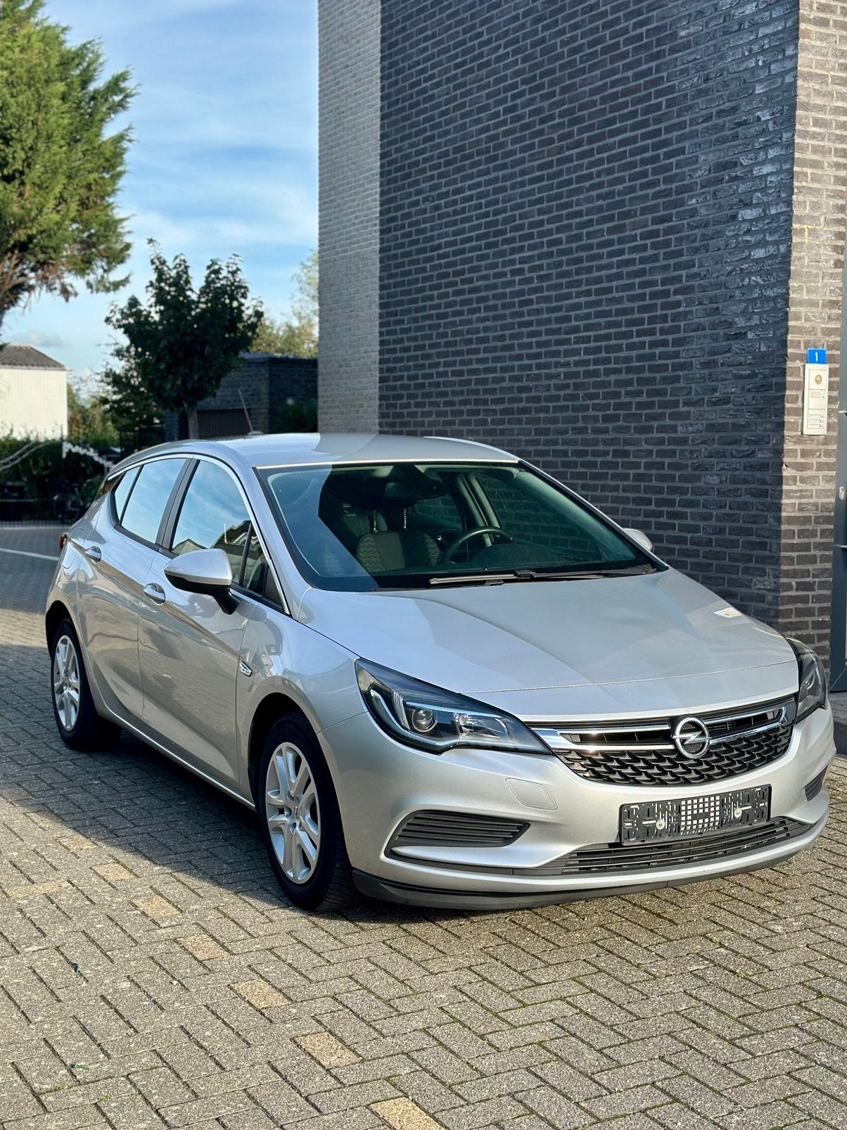 Opel Astra 1.6 CDTI (81 kW/110 ch) — Édition 120 ans 2019, Autos, Argent ou Gris, Achat, Euro 6, Boîte manuelle
