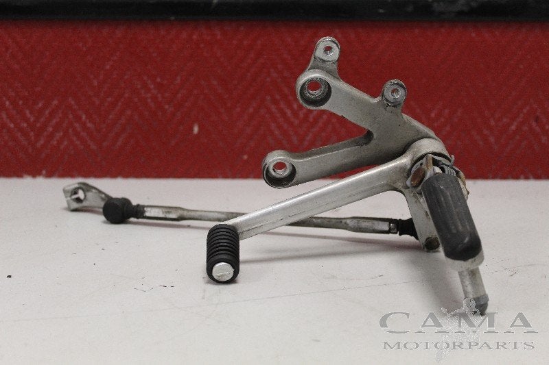 SCHETSPLAAT LINKS VOOR Honda, Dhr. S. di Majo, Gebruikt, Info@cama-motorparts.nl, P.J. Troelstraweg 8 8
3144 CX  MAASSLUIS, NL