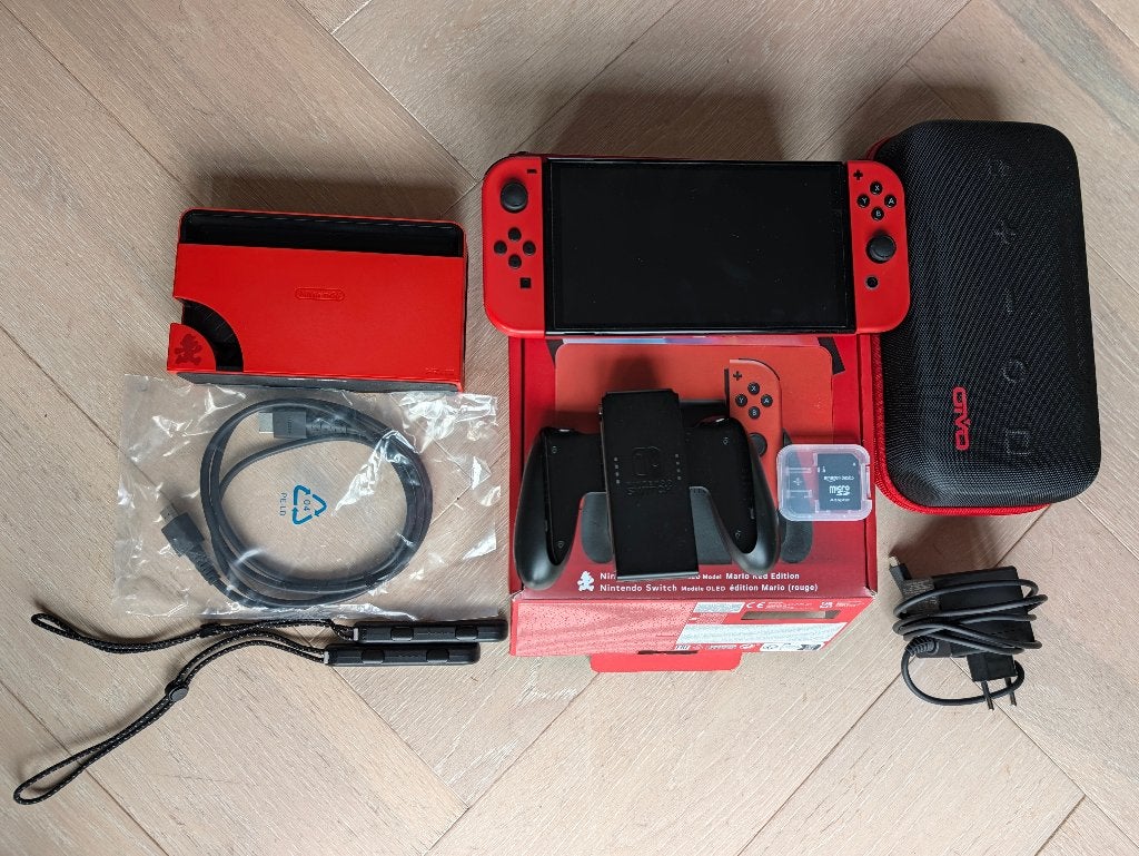 Nintendo Switch OLED Mario Red Edition, Ophalen, Gebruikt, Met 1 controller, Switch OLED