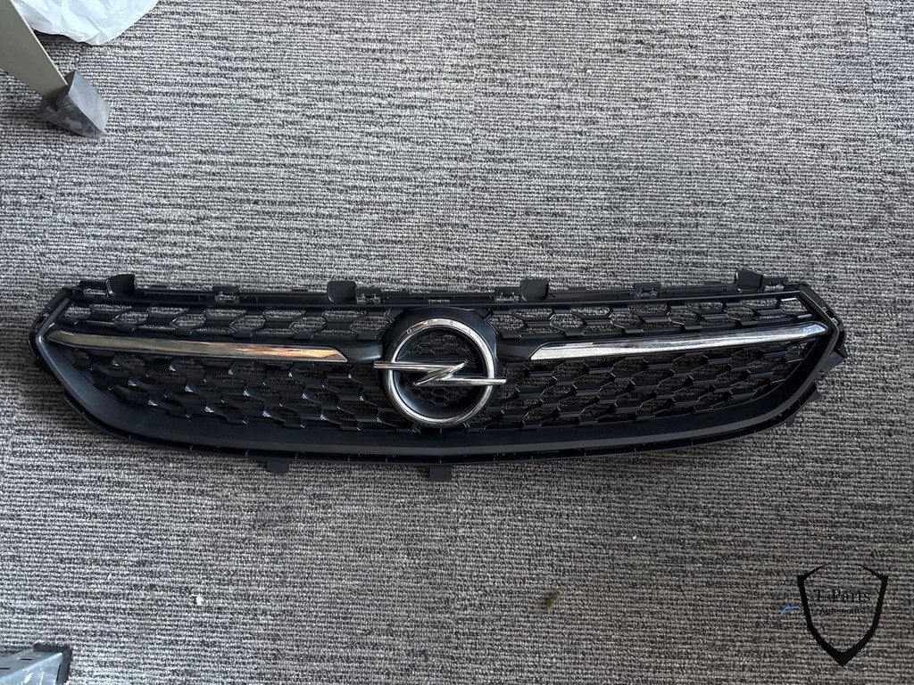calandre Opel Corsa F coq 9829474480 pare-chocs avant 982947, Autos : Pièces & Accessoires, Pare-chocs, Opel Automobile GmbH, Opel