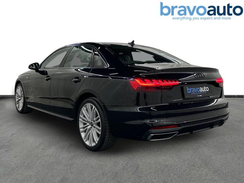 Audi A4 35 TFSI S Line + Shadow Look, Auto's, Audi, Automaat, 4 deurs, Euro 6, 1984 cc