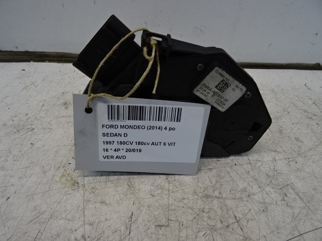 SERRURE DE PORTE AVANT DROITE Ford Mondeo V (BM5AA21812BF), Autos : Pièces & Accessoires, Utilisé, Droite, Ford