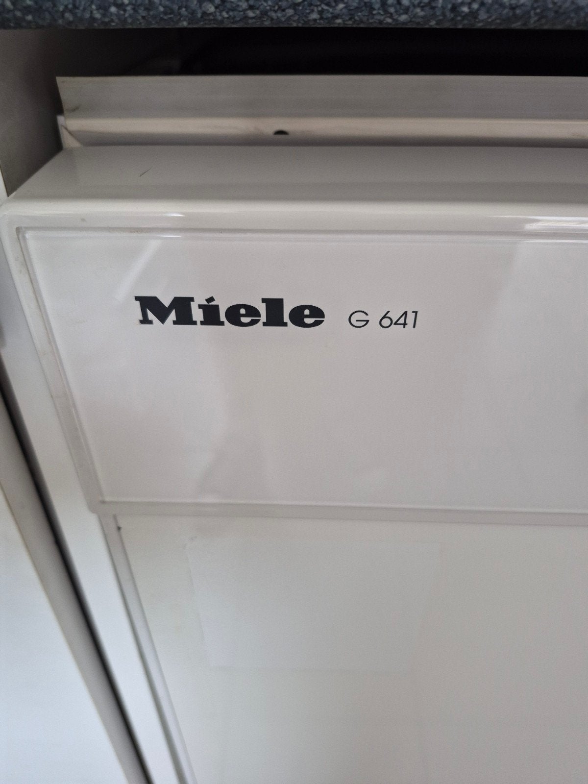 Miele Vaatwasser G614, Elektronische apparatuur, Ophalen