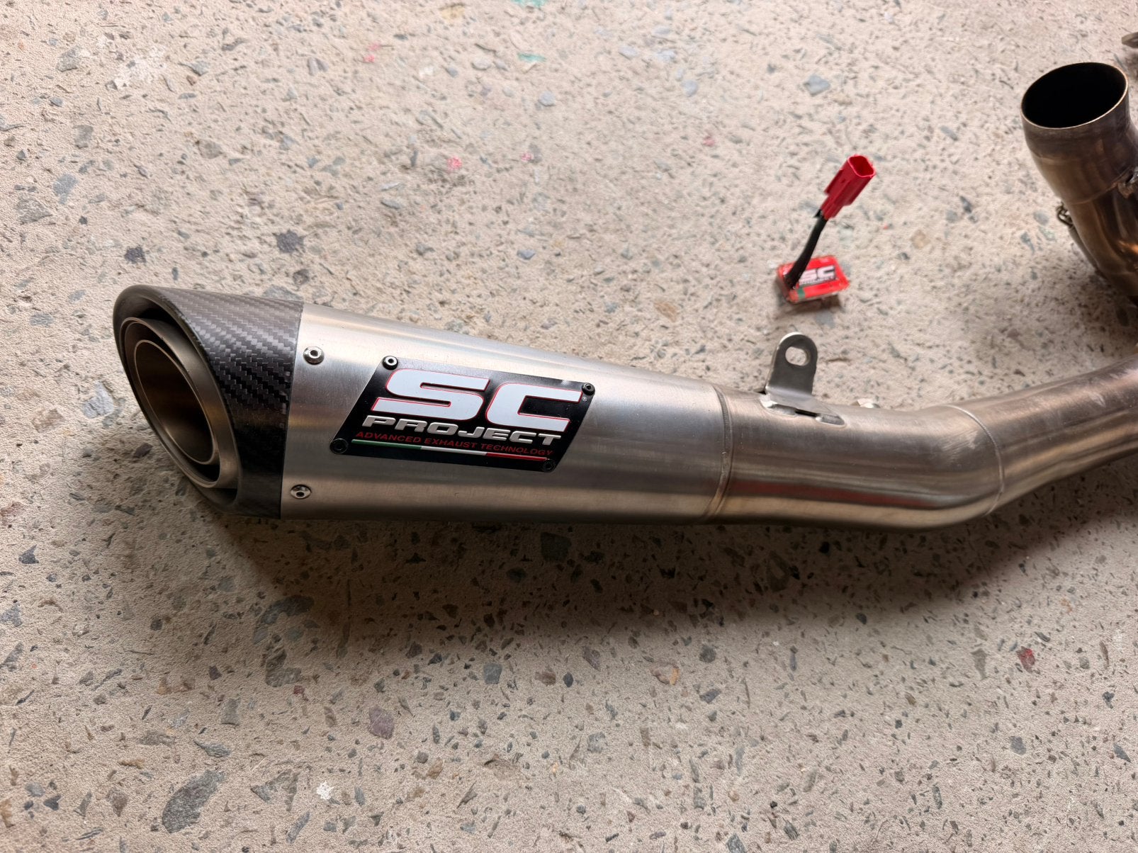Ligne d’échappement SC Project S1  Street Triple, Enlèvement, Utilisé