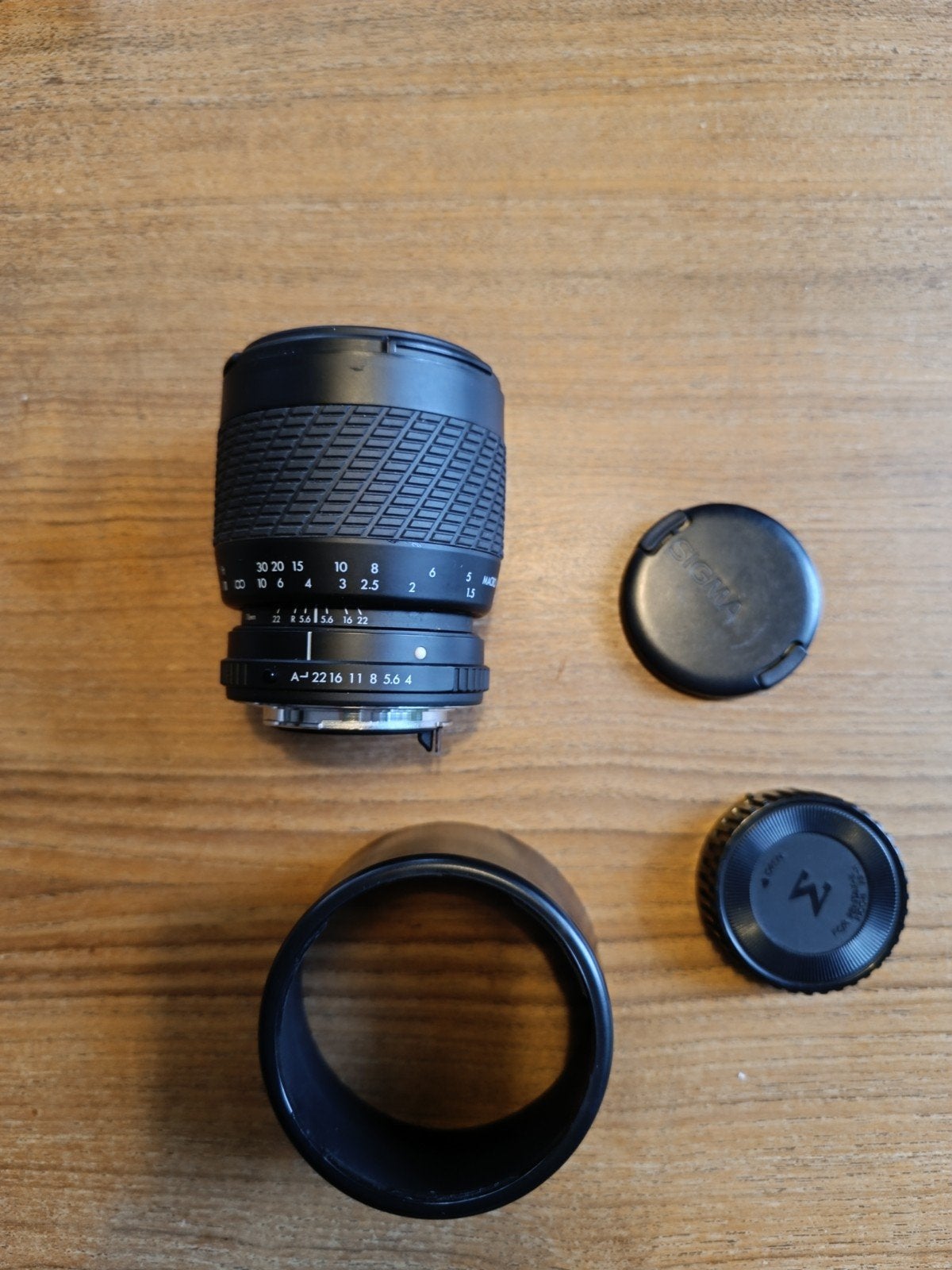 Objectif Sigma UC Zoom 70-210 mm f/4-5,6, TV, Hi-fi & Vidéo, Enlèvement ou Envoi, Sigma, Zoom