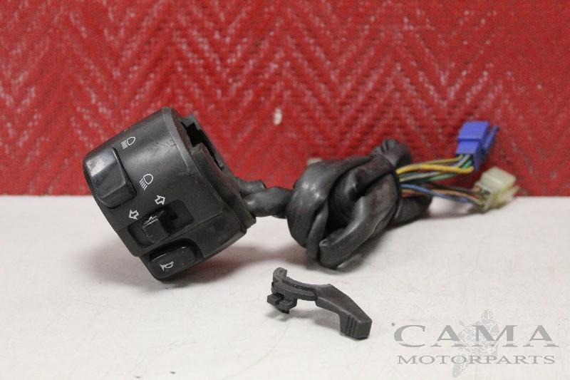 COMMUTATEUR GAUCHE Yamaha YZF R6 1999-2002 (YZF-R6 5EB 5MT), Motos, Dhr. S. di Majo, Utilisé, Info@cama-motorparts.nl, P.J. Troelstraweg 8 8
3144 CX  MAASSLUIS, NL