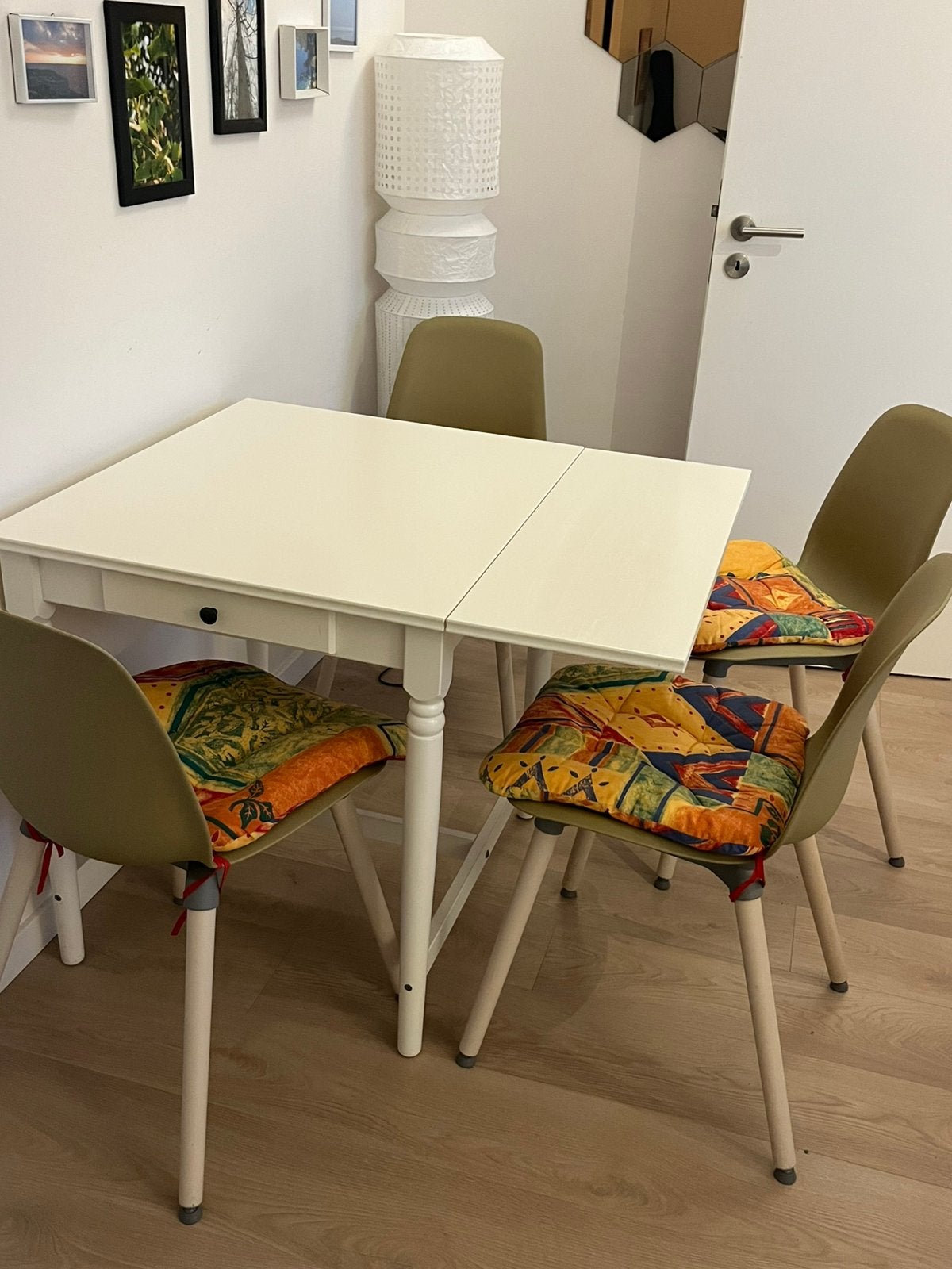 Table extensible à abattants + 4 chaises avec coussins IKEA, Maison & Meubles, Enlèvement, Utilisé