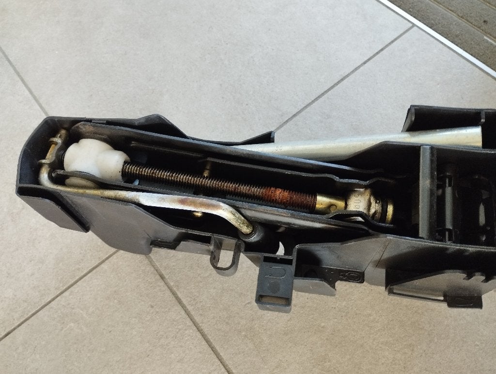 cric auto, Ophalen, Zo goed als nieuw
