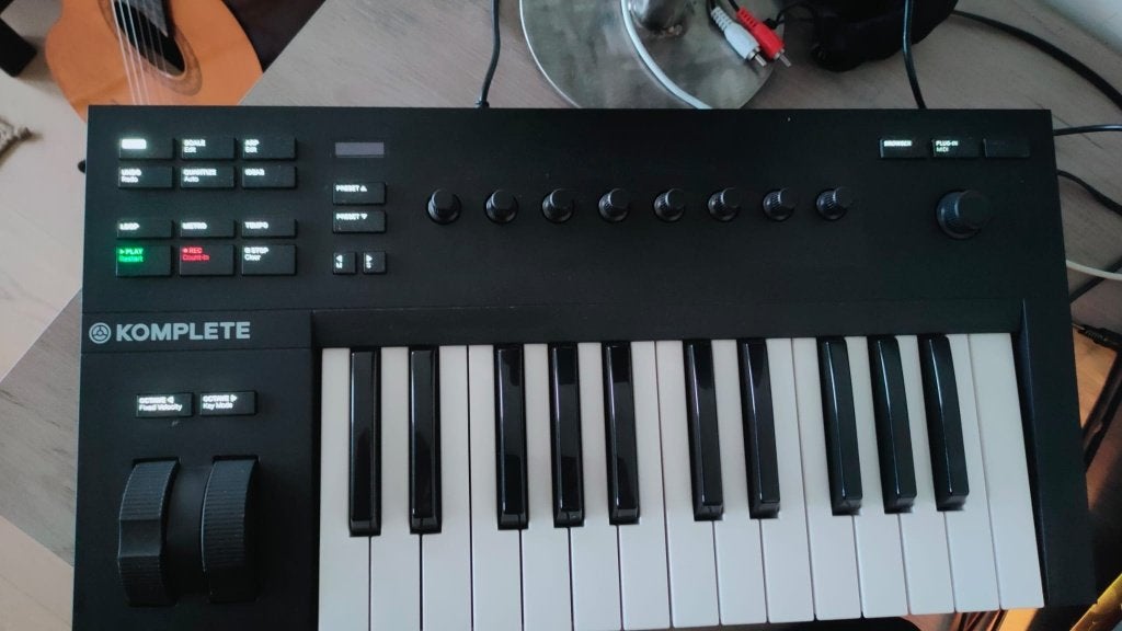 Native Instruments Komplete Kontrol A25-OLED-display defect, Musique & Instruments, Enlèvement ou Envoi, Utilisé