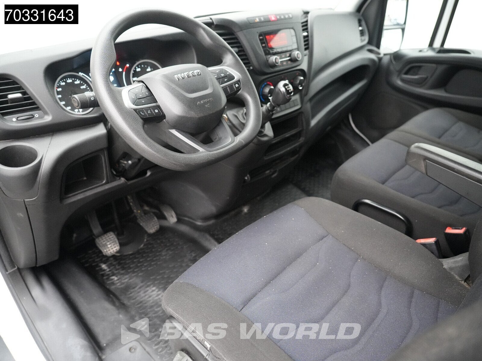 Iveco Daily 35S14 L2H2 Airco Cruise 3500kg trekgewicht 3520L, Stof, Gebruikt, Euro 6, Iveco