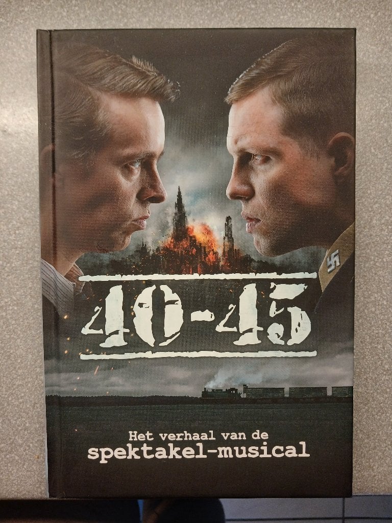 Boek 40-45 (studio 100), Livres, Enlèvement ou Envoi, Deuxième Guerre mondiale, Ria Maes, Général