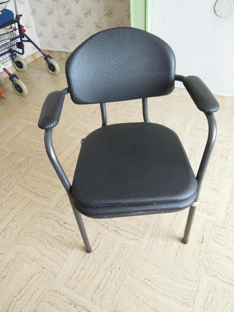 WC stoel en looprek, Ophalen, Gebruikt