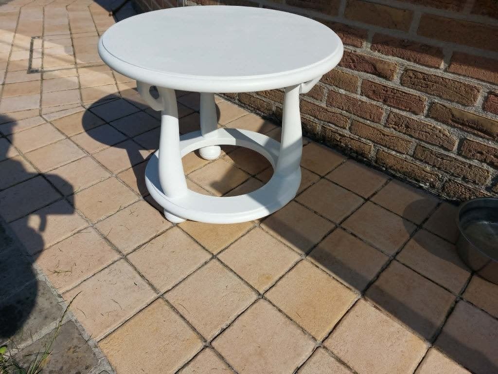 rond houten elegant bijzettafeltje salontafel, Huis en Inrichting, Ophalen, Zo goed als nieuw, Rond, Kersenhout