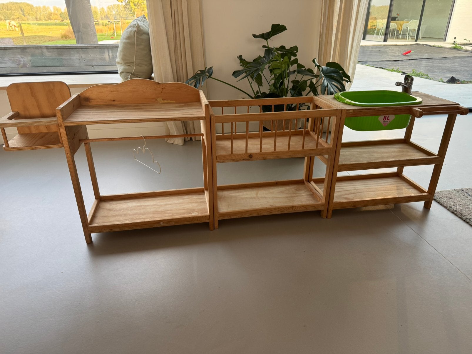 Handgemaakte houten meubels poppen (bed, bad, eetstoel), Ophalen, Gebruikt