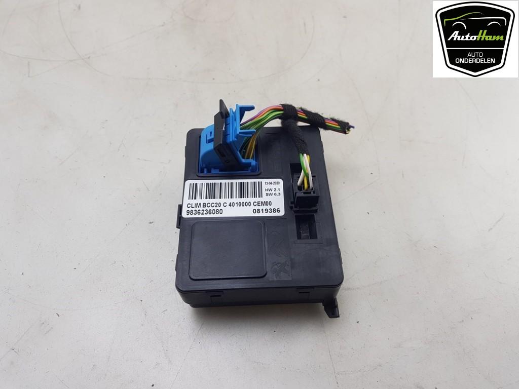 COMPUTER KACHEL Opel Corsa F (UB / UH / UP) (01-2019/-), Gebruikt, Opel