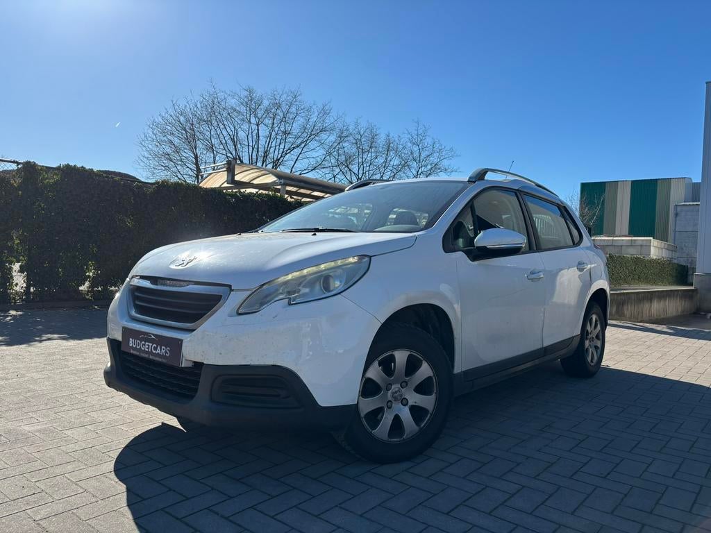 Peugeot 2008 1.2Benzine/2014/Euro5/Trekhaak/Airco/Lez4.750, Auto's, Euro 5, Stof, Zwart, Wit