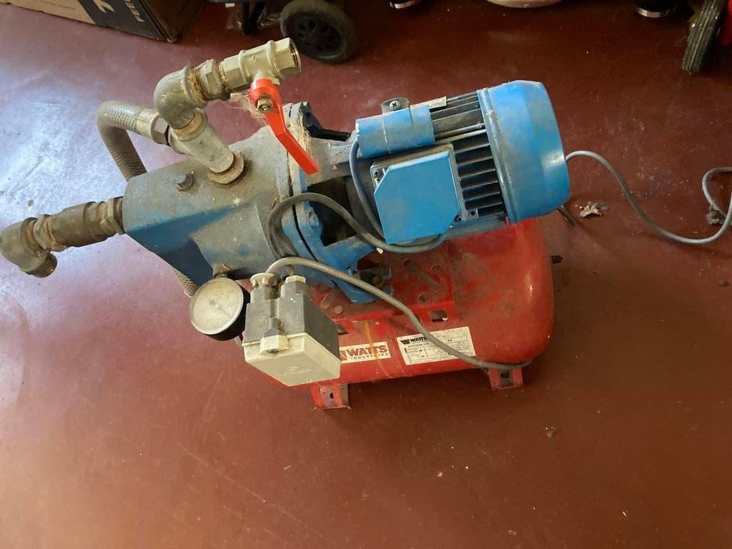 Regenwaterpomp, Ophalen, Gebruikt, Elektromotor, 1800 rpm of meer
