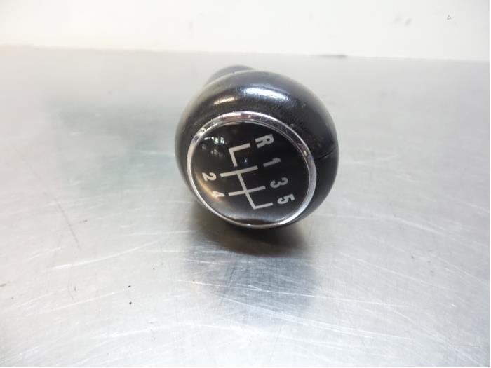 Pommeau levier de vitesse d'un Volkswagen Polo (Polo 01-), Volkswagen, -, 3 mois de garantie, Utilisé