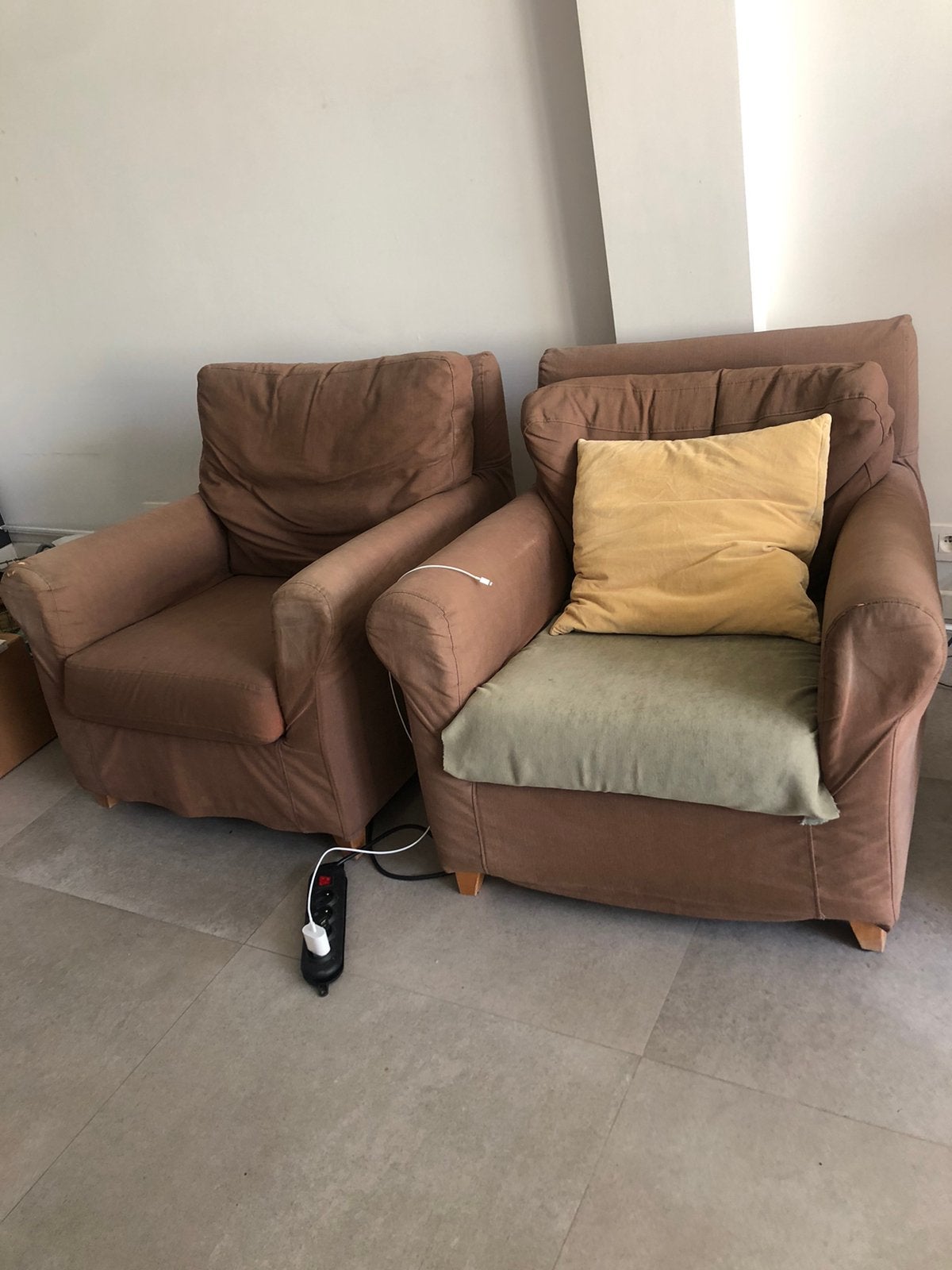 2 IKEA fauteuils om weg te geven, Ophalen, Zo goed als nieuw