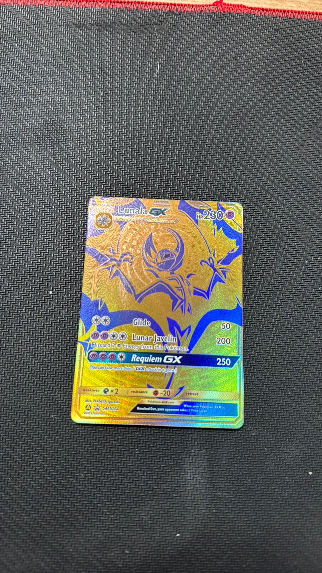 Carte pokemon gold lunala GX, Enlèvement, Comme neuf