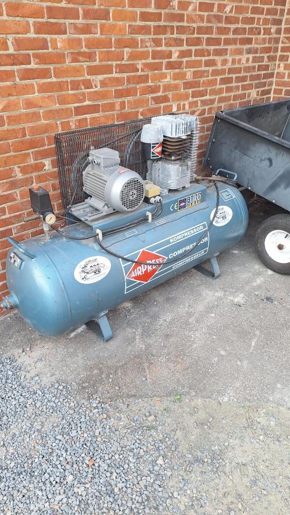 Compressor 300l, Ophalen