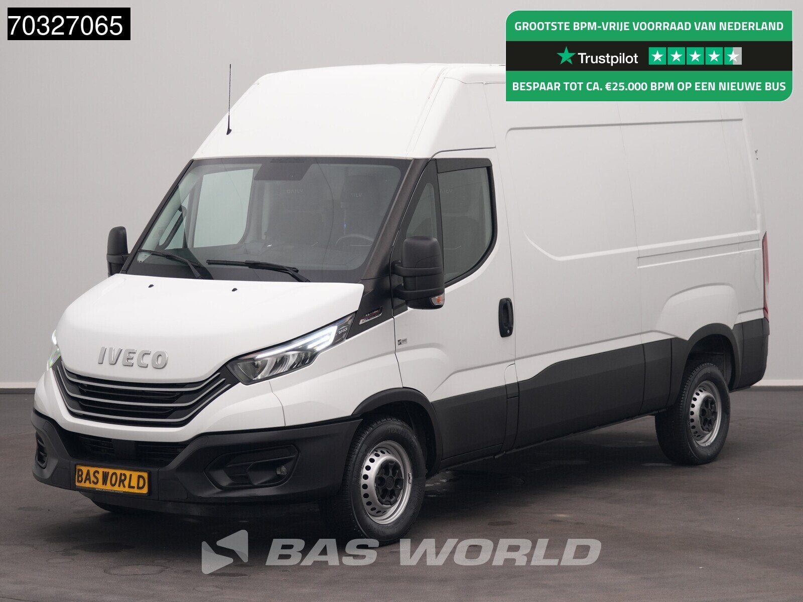 Iveco Daily 35S18 3.0L Automaat 180PK 3,5t Trekhaak L2H2 LED, Auto's, Bestelwagens en Lichte vracht, Automaat, Stof, Gebruikt