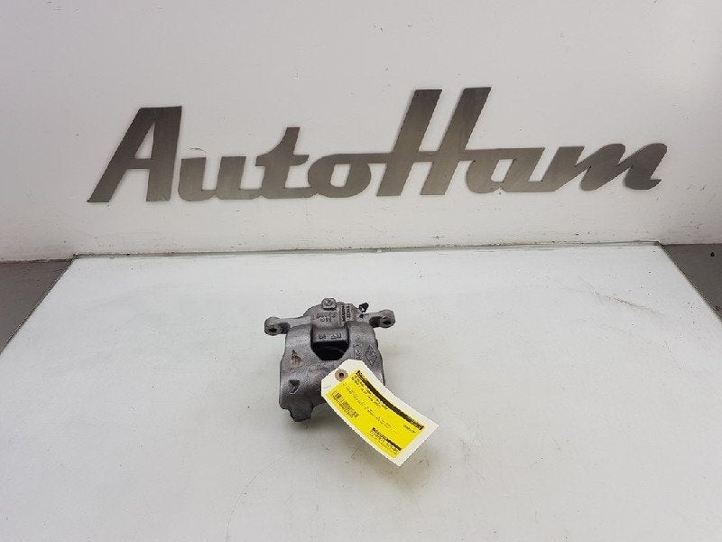REMKLAUW LINKS VOOR Clio V (RJAB) (|410109513R|410111208R|), Gebruikt, Renault, Peter-Huppertz-Straße 5
51063  Köln, DE, Dialog.deutschland@renault.de