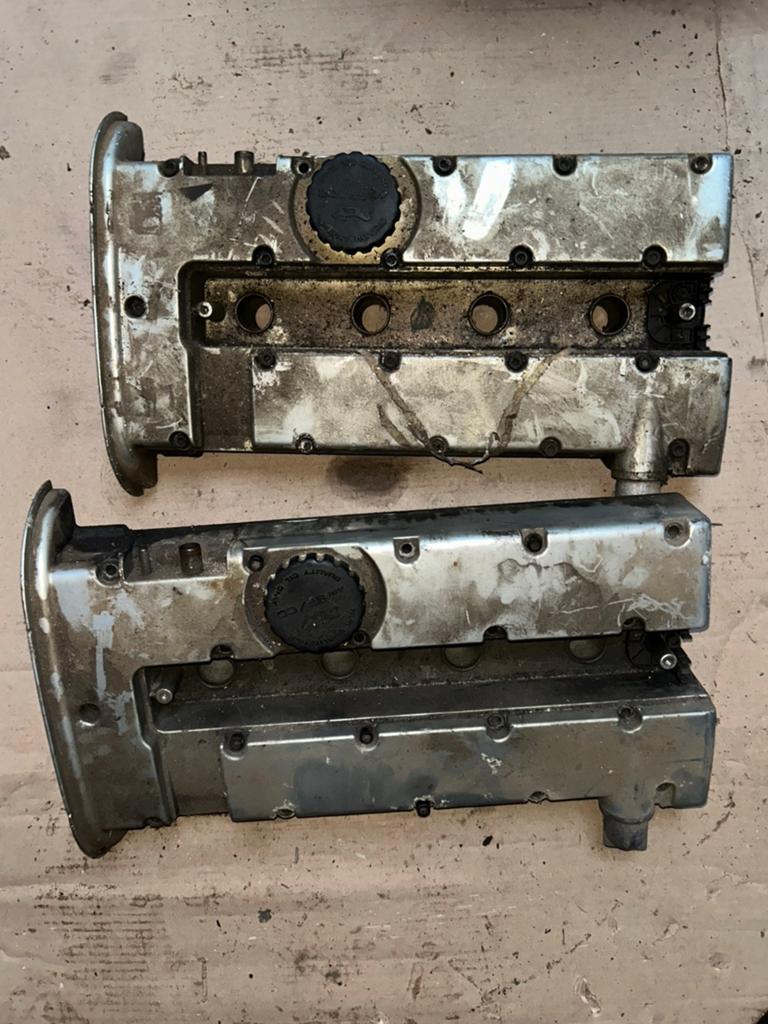 C20XE Kleppendeksels - Set van 2, Auto-onderdelen, Motor en Toebehoren, Opel, Verzenden