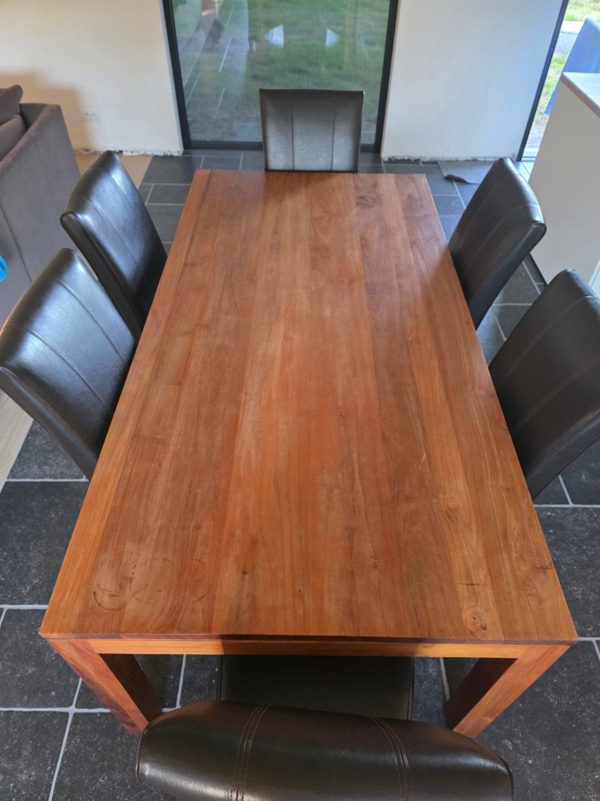 Donkere warme houten eettafel voor 8 personen (inclusief sto, Huis en Inrichting, Ophalen