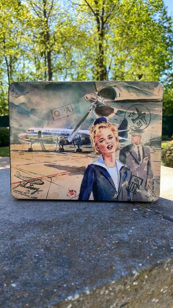 Oude blikken doos Starbrook airlines