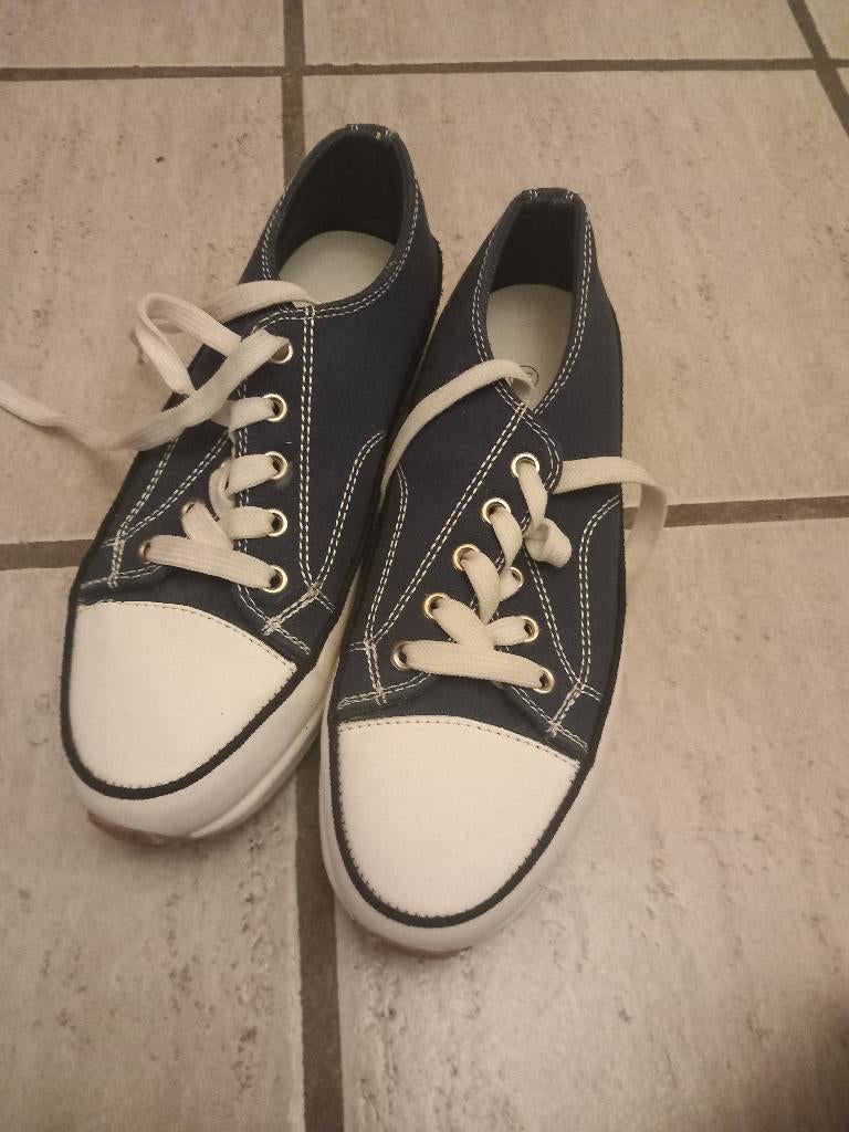 BASKETS POUR FEMME[39], Ophalen of Verzenden, Gebruikt, Schoenen