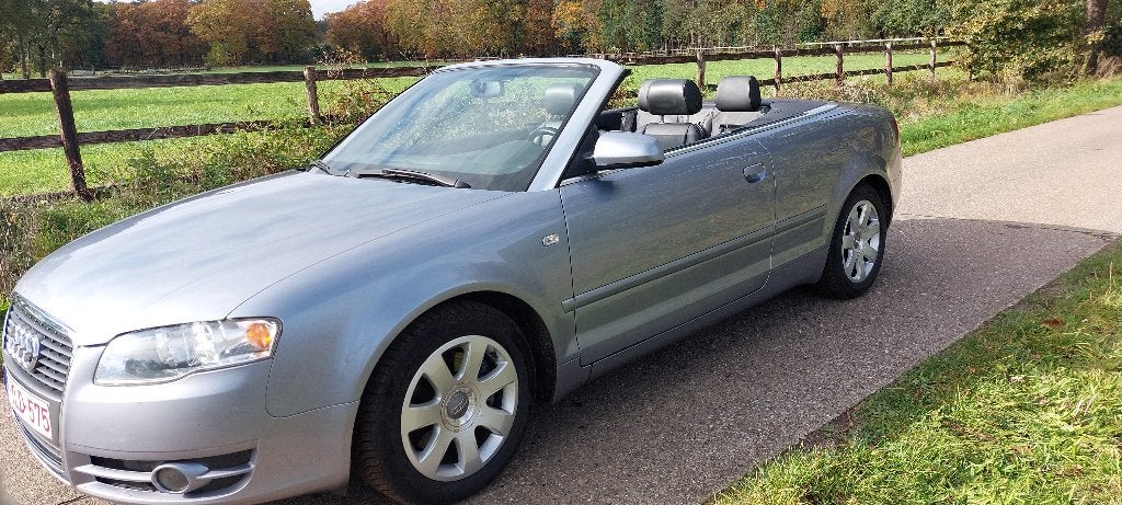 Audi A4 Cabrio 1.8 Turbo benzine, Autos, Cuir, Argent ou Gris, Achat, Cabriolet