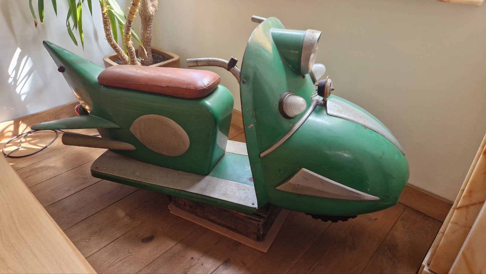 Oude vintage kermismoto uit metaal met de originele lak, Enlèvement, Objet, Vert, Métal