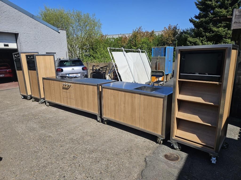 CUISINE EXTÉRIEURE PROFESSIONNELLE/MOBILE, Enlèvement, Utilisé