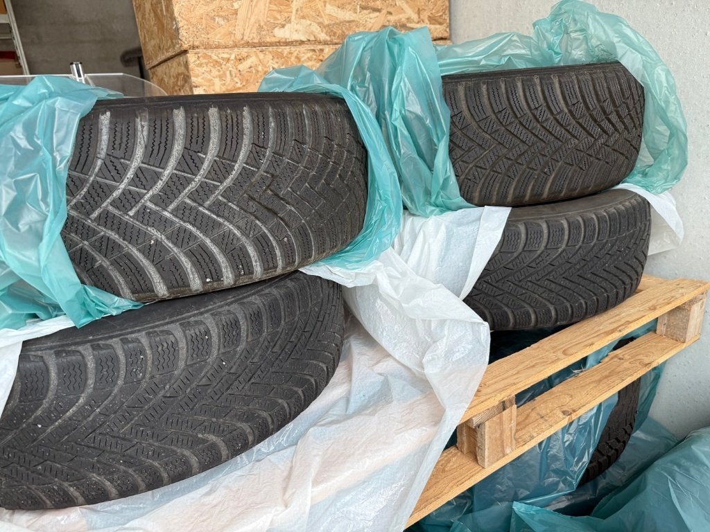 4 pneus d'hiver Hankook (205/55 R16) - profil 7 mm !, Pneus hiver, 16 pouces, Véhicule de tourisme, 205 mm