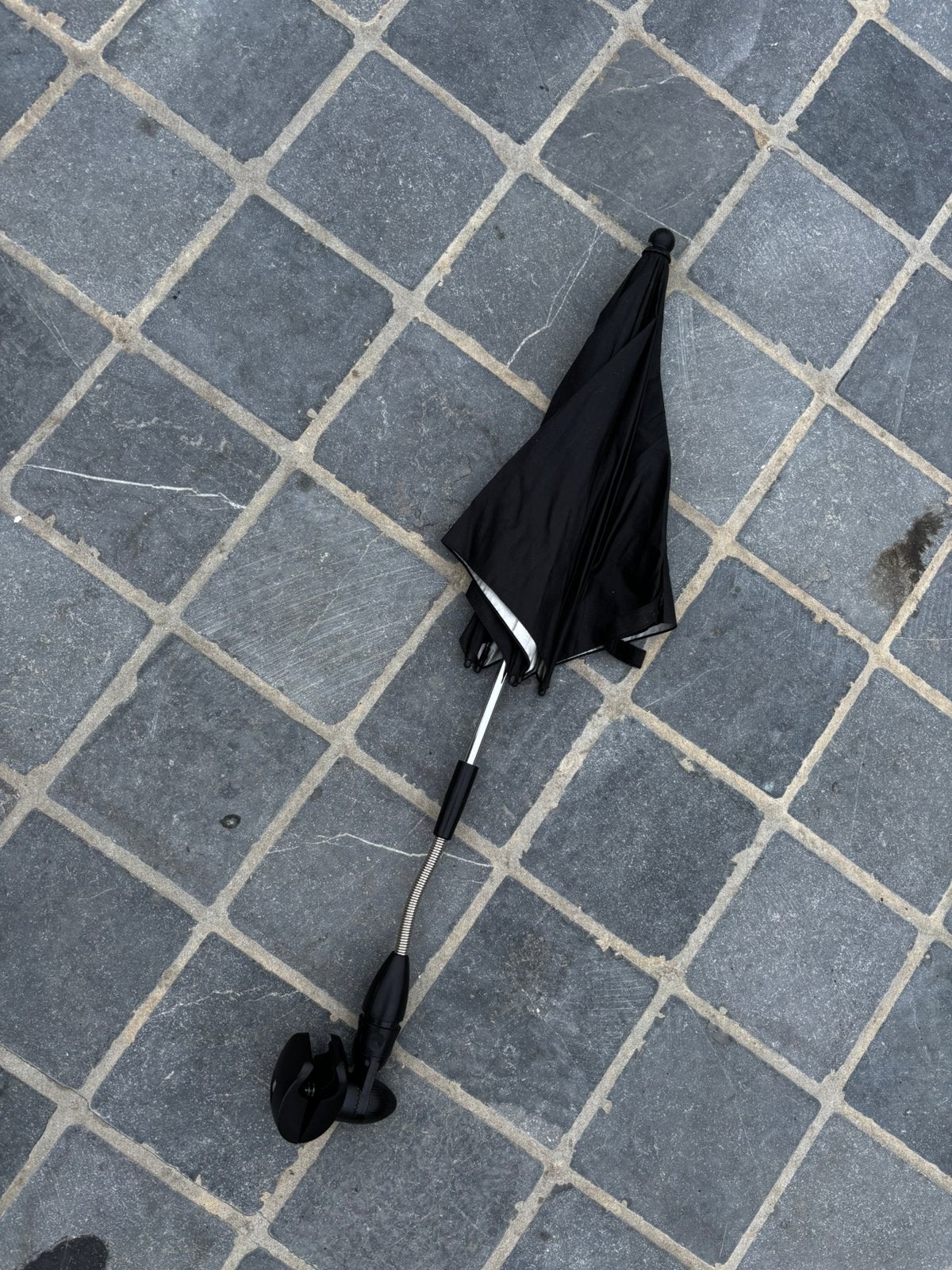Maxi-Cosi kinderwagenparasol zwart, Ophalen, Zo goed als nieuw, Zwart