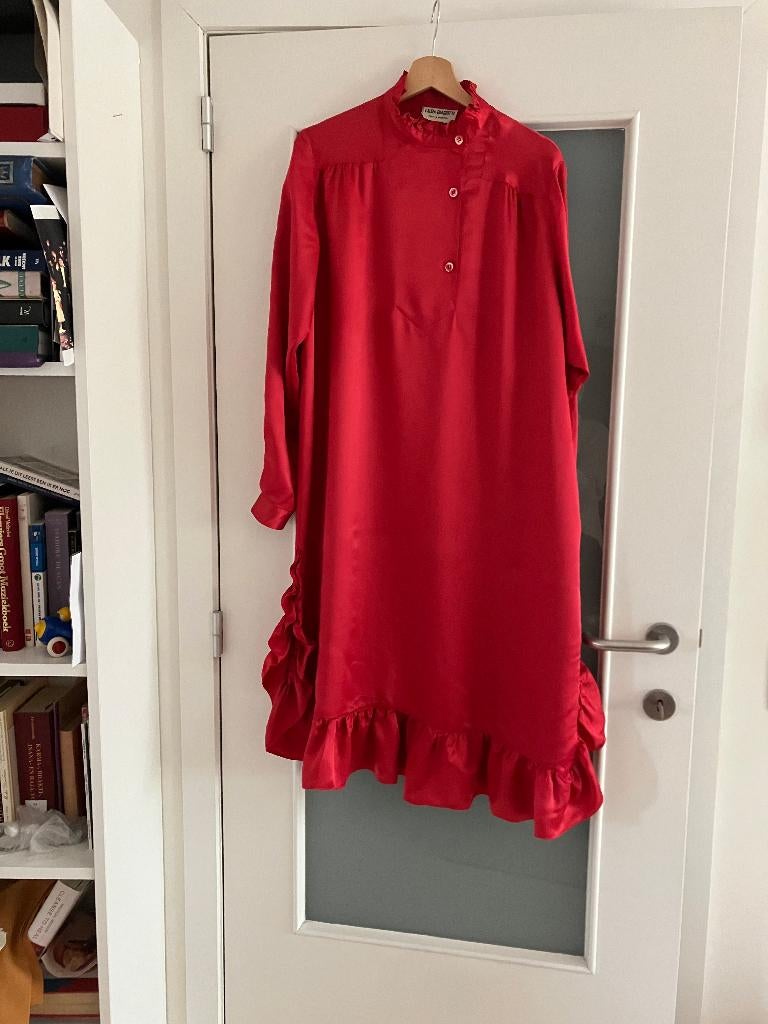 Robe en soie rouge Laura BIAGIOTTI. M.44, Vêtements | Femmes, Enlèvement ou Envoi, Autres types, Comme neuf, Taille 42/44 (L)
