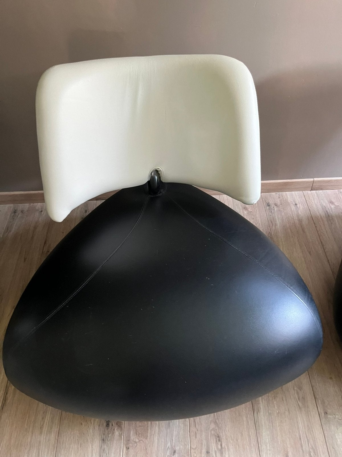 Leolux Pallone fauteuil, Ophalen