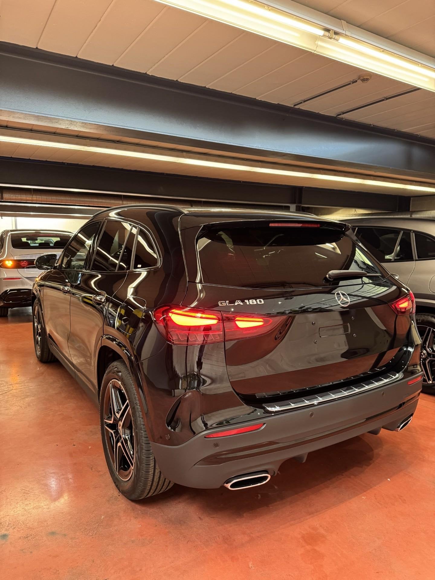 Mercedes-Benz GLA GLA 180 140 Years Edition (automatique), Autos, 1332 cm³, Achat, 5 portes, 5 places